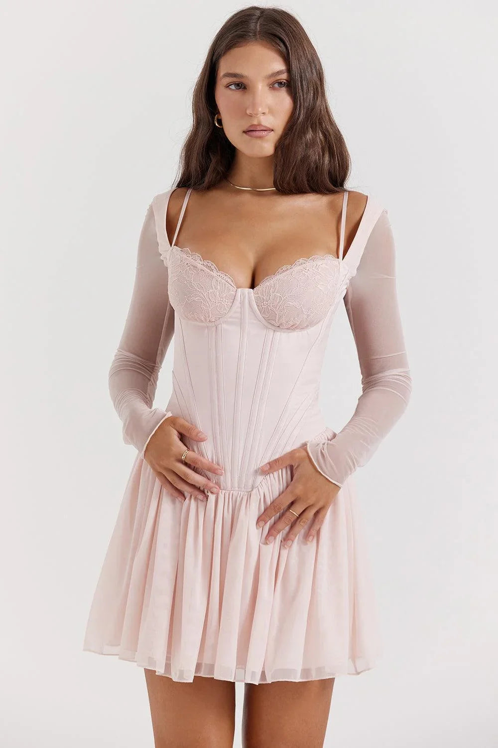 Vestido Rosa Corto con Bordado