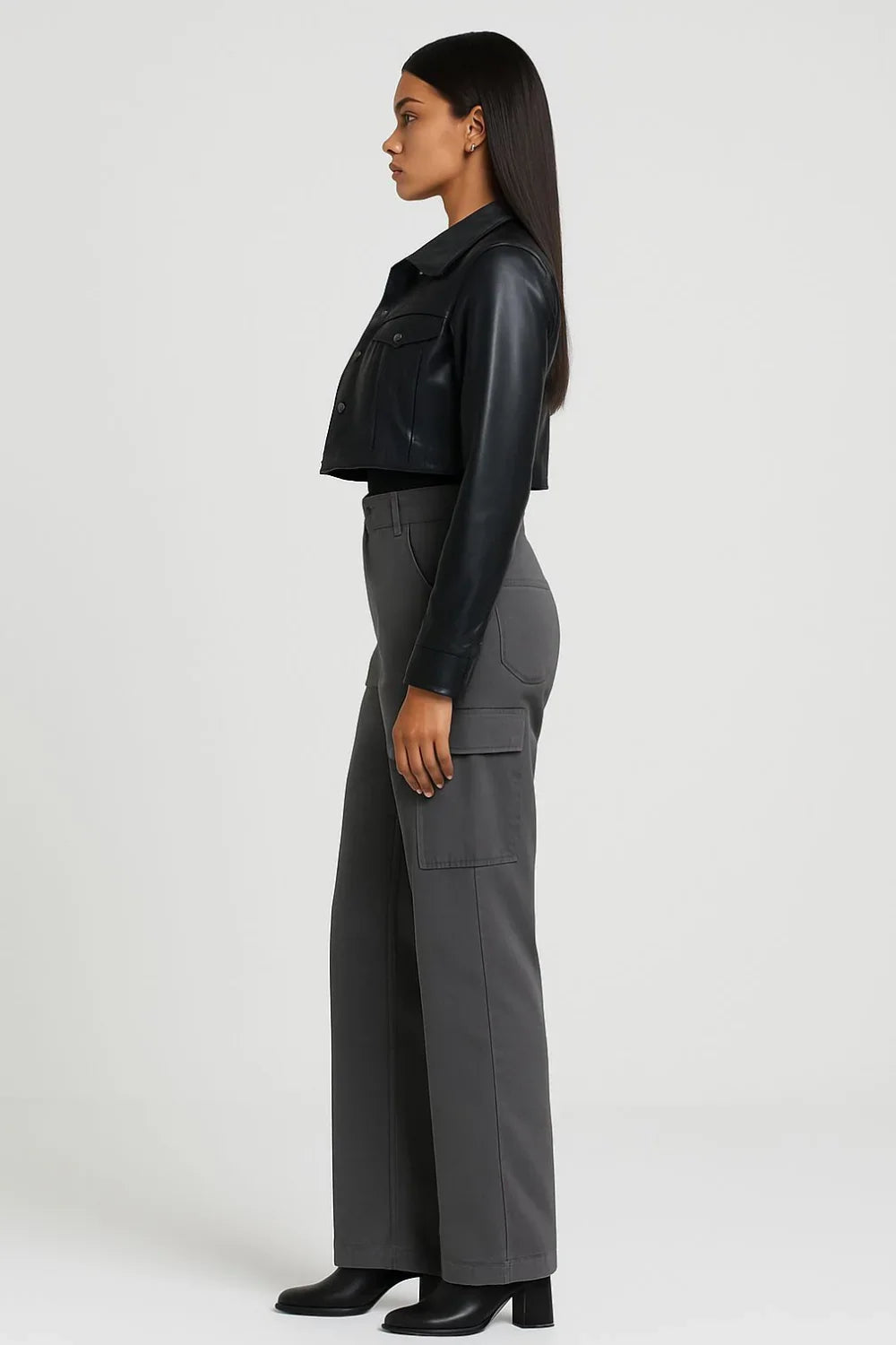 Top corto de cuero para mujer | Tendencia invierno 2025