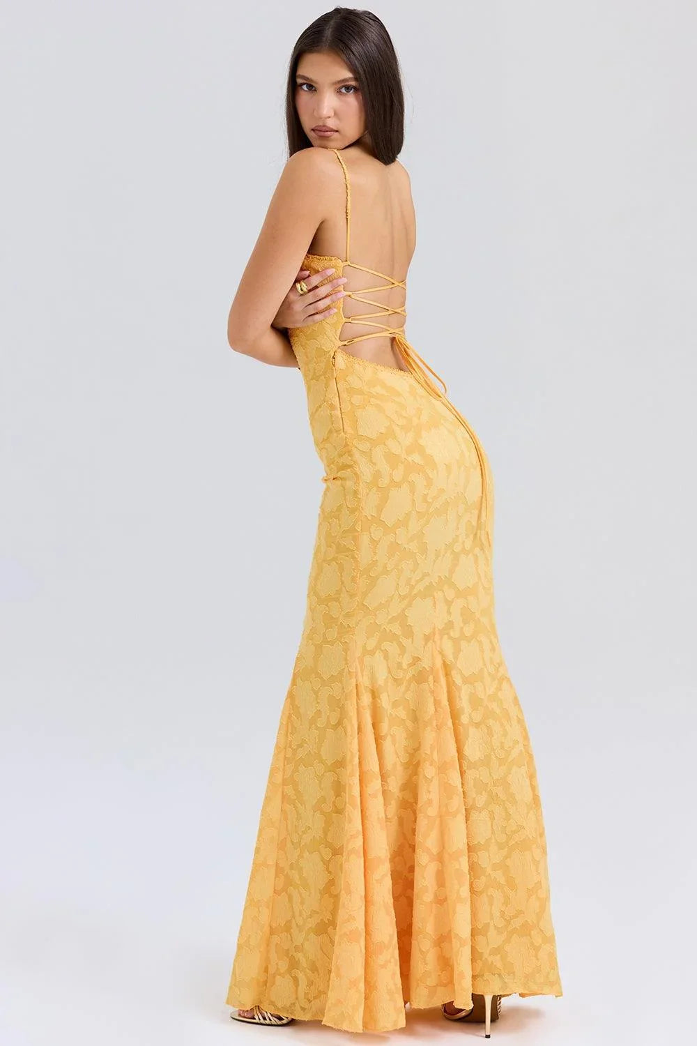Vestido Bordado de Mariposa para Mujer