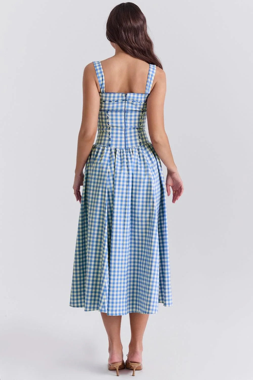 Largo Vestido Femenino de Estampado Cuadrado