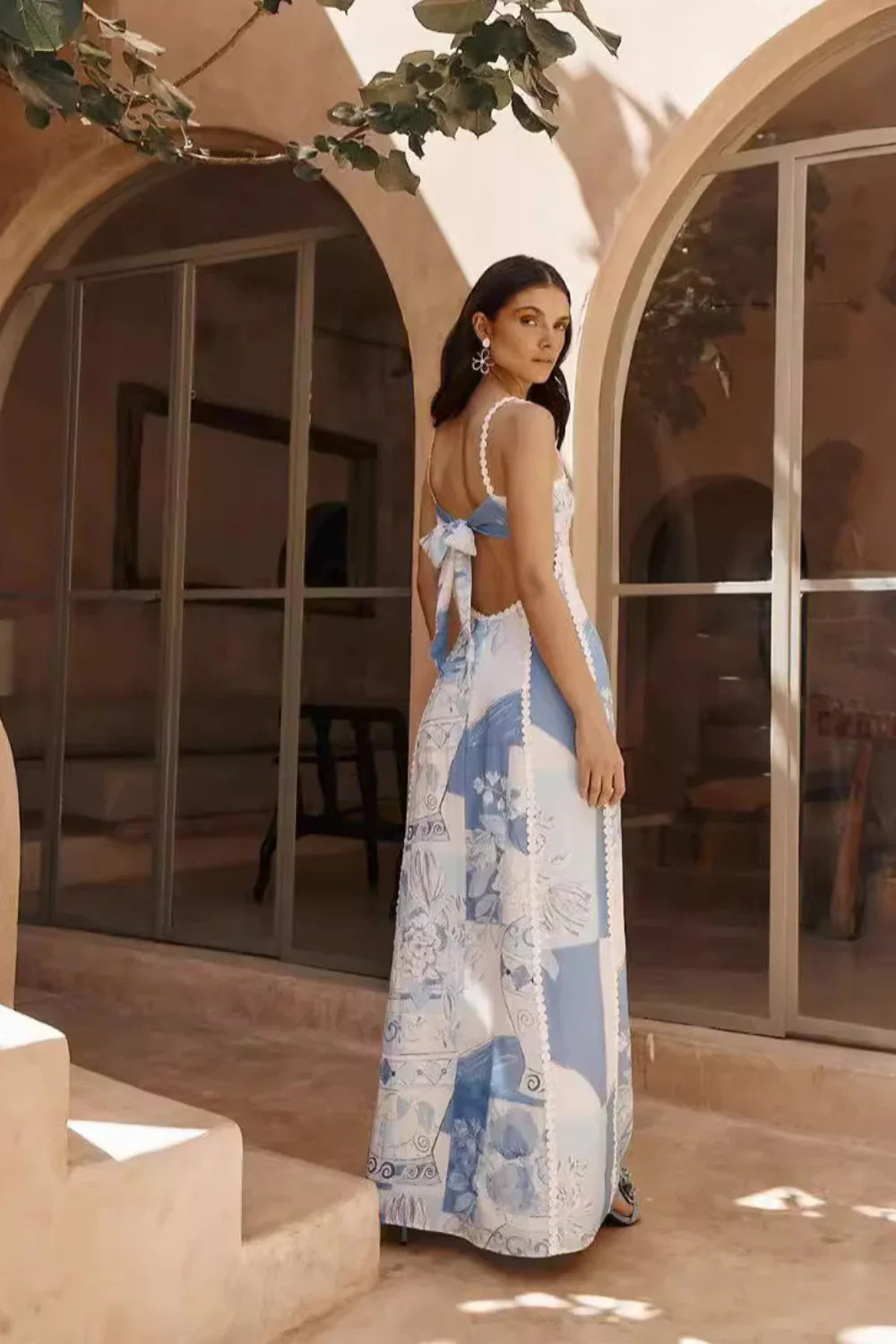 Vestido Azul de Mujer para el Campo