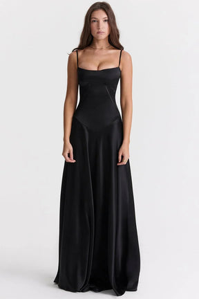 Vestido largo de raso negro