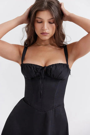 Vestido Negro Corto Esencial